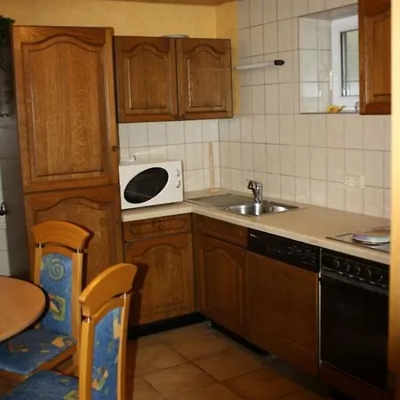 Monteur-/und Diehl Daire Asslar